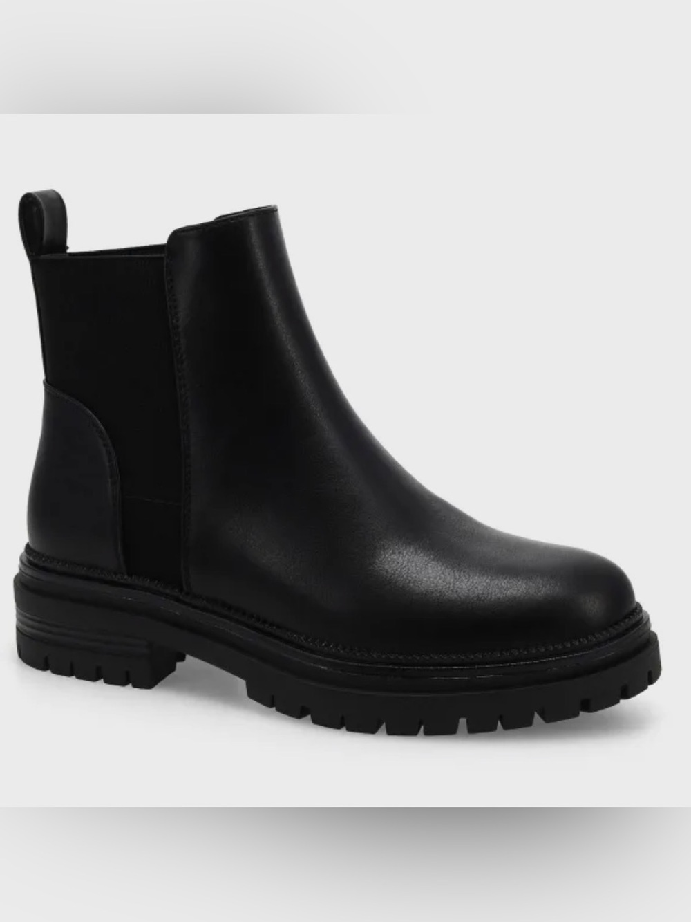 Steve Madden “Beaming”women’s Chelsea ankle boot - BRAND NEW NEVER WORN